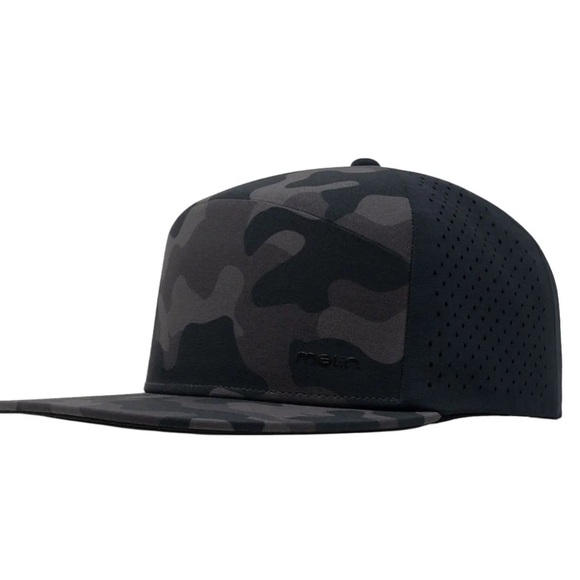 NEW Melin Men's hydrolite Trenches black camo hat C